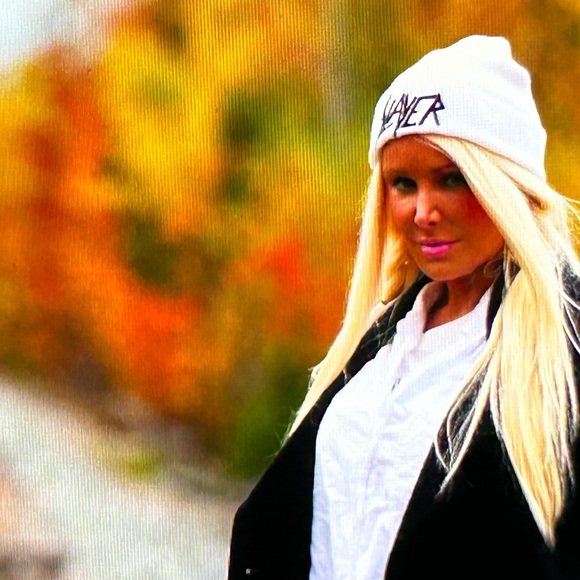 HAPPY FALL FROM BEAUTIFUL BOSTON & MAINE!! The color of the leaves are stunning! - Picture 9 of 17